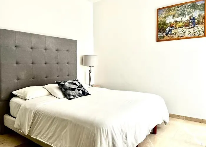 Condesa Amsterdam C Stylish 1 Bedroom, 1 Bathroom Gem On Amsterdam Avenue