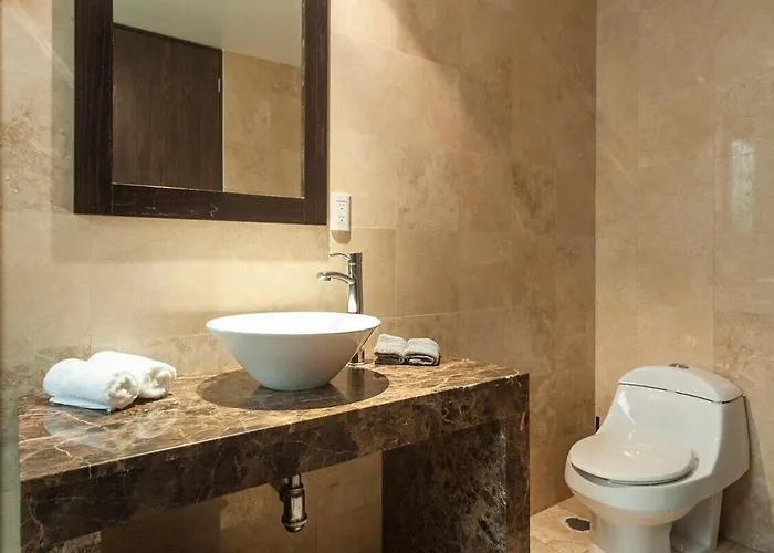 Condesa Amsterdam C Stylish 1 Bedroom, 1 Bathroom Gem On Amsterdam Avenue *