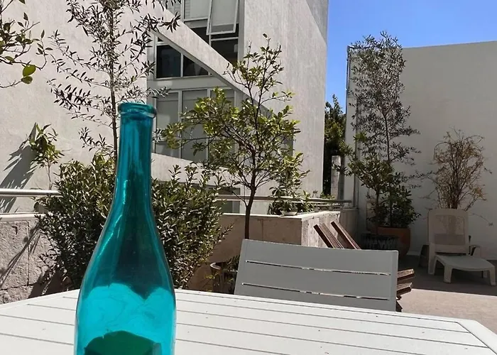 Condesa Amsterdam C Stylish 1 Bedroom, 1 Bathroom Gem On Amsterdam Avenue *