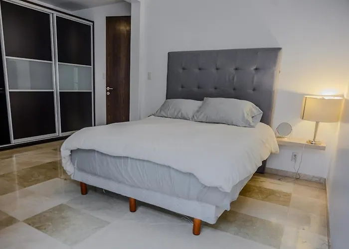 Condesa Amsterdam C Stylish 1 Bedroom, 1 Bathroom Gem On Amsterdam Avenue Сasa de vacaciones *