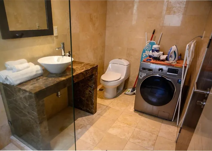 Condesa Amsterdam C Stylish 1 Bedroom, 1 Bathroom Gem On Amsterdam Avenue *