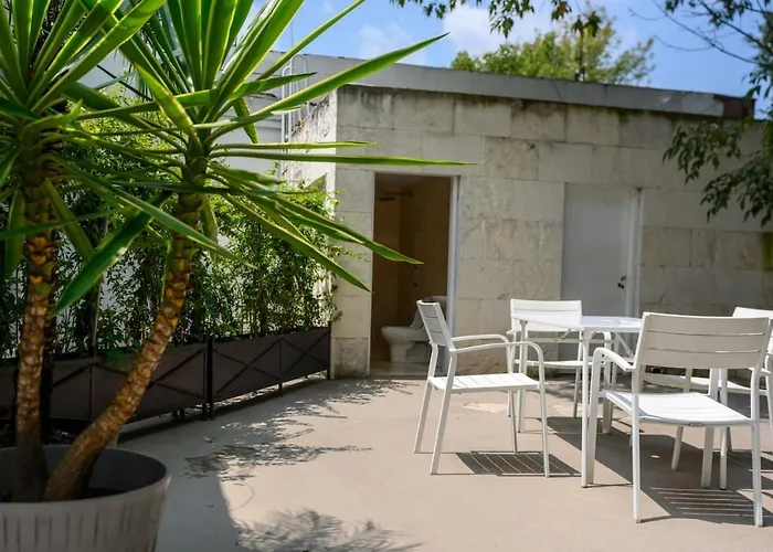Condesa Amsterdam C Stylish 1 Bedroom, 1 Bathroom Gem On Amsterdam Avenue *