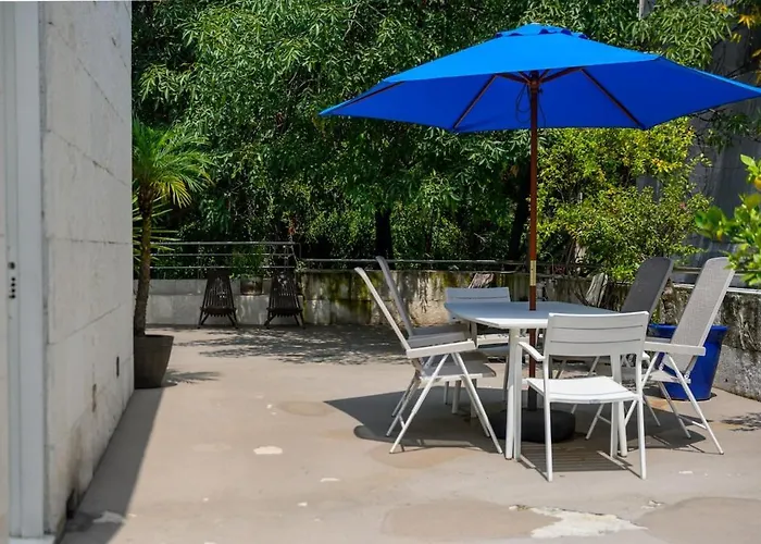 Condesa Amsterdam C Stylish 1 Bedroom, 1 Bathroom Gem On Amsterdam Avenue Сasa de vacaciones